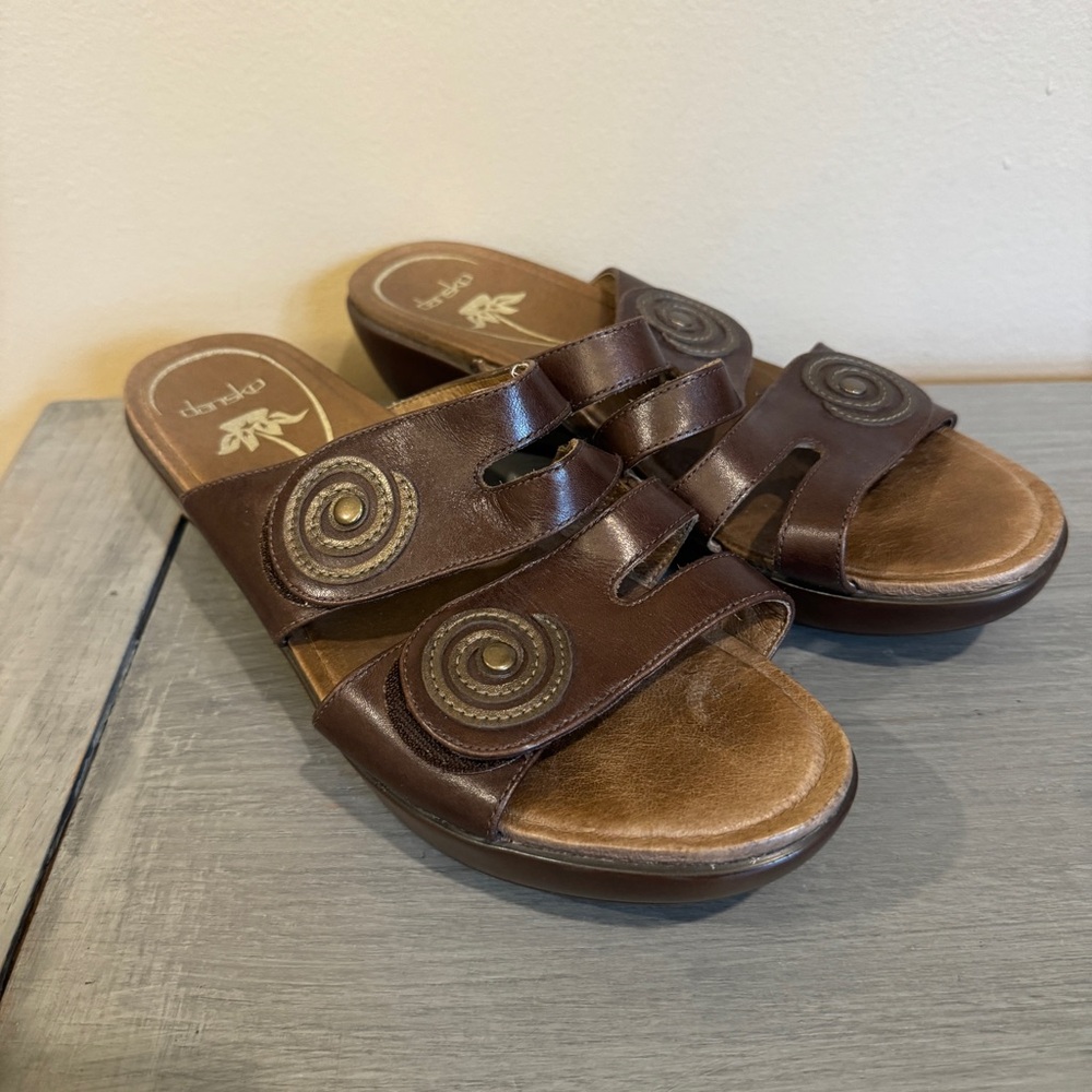 Dansko Donna Coffee Swirl Sandal Wedge Heel Platform Slide Open Toe Leather 40/9